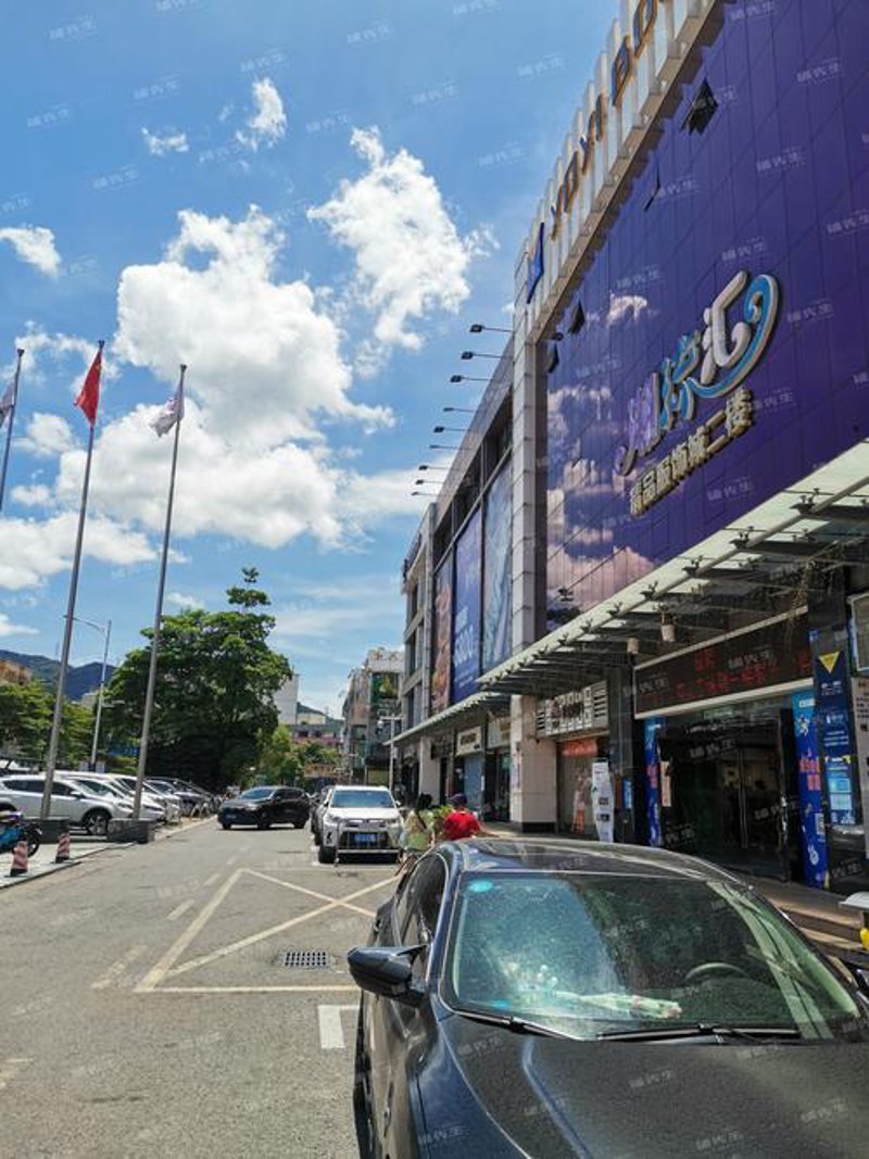 运动鞋专卖店：一场时尚与舒适的完美邂逅